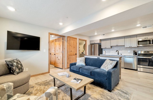 BRAND NEW! Gorgeous 2 BDRM. Central to ski resorts