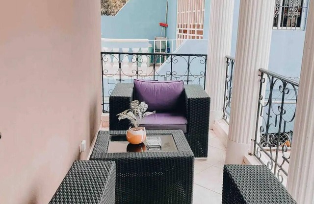 Gorgeous 4 bedroom 5 bed Mini Mansion With Pool