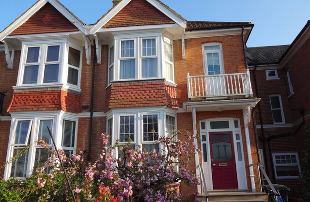 Family 4-Bed House in Bexhill-on-Sea