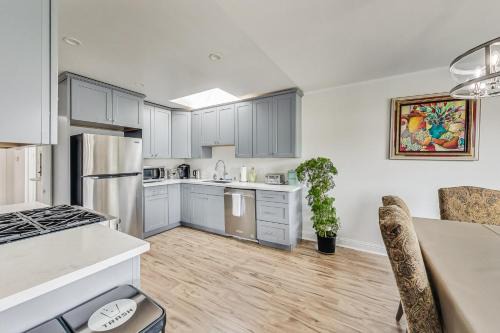 Gorgeous 4br2ba Home Near Ocean Beach
