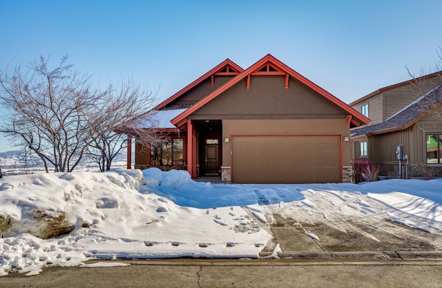 Gorgeous 5 bedroom 4.5 bath home with incredible mountain and lake views.