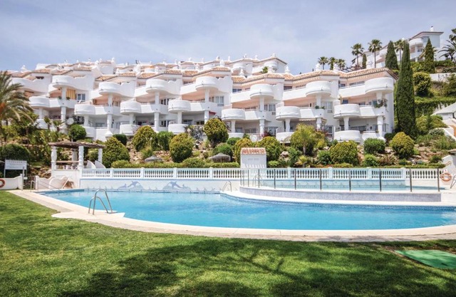 Gorgeous Apartment In Calahonda