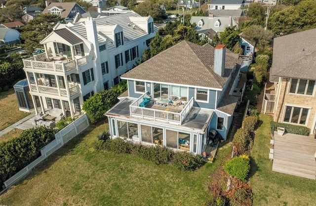 Gorgeous Beachfront Home