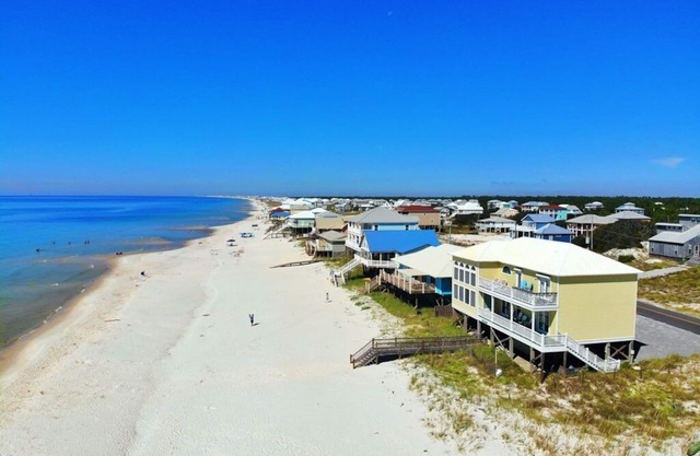 Beachfront w/ loads of space