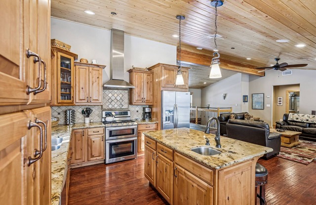 Magnifique chalet sur la côte ouest de Tahoe!