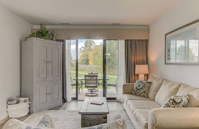 ♛ Magnifique tout neuf ♚ Front de mer chic ☀ Condo