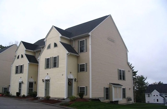 Magnifique condo sur le lac Winnipesaukee avec une vue magnifique sur la baie de Paugus
