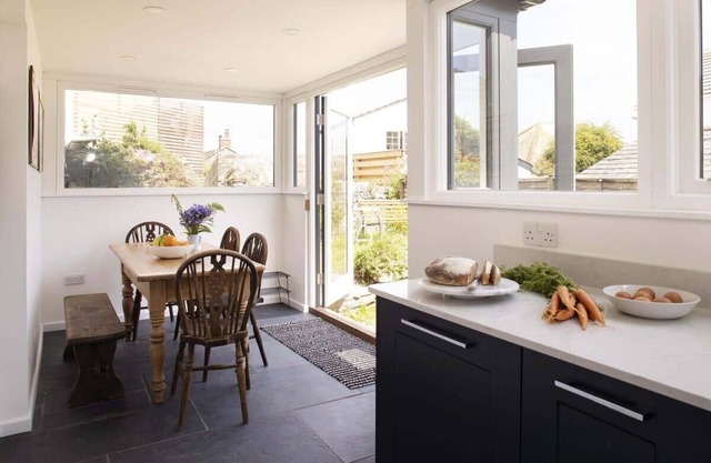 Gorgeous Cottage w/ Parking, Short Walk to Beach