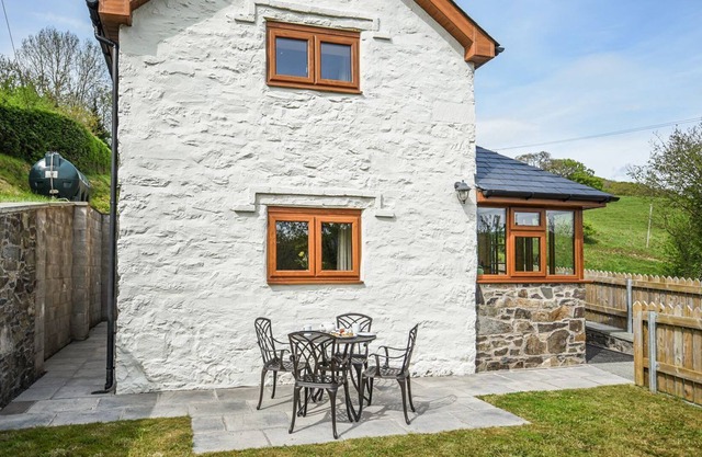 2 bedroom accommodation in Meifod, near Welshpool