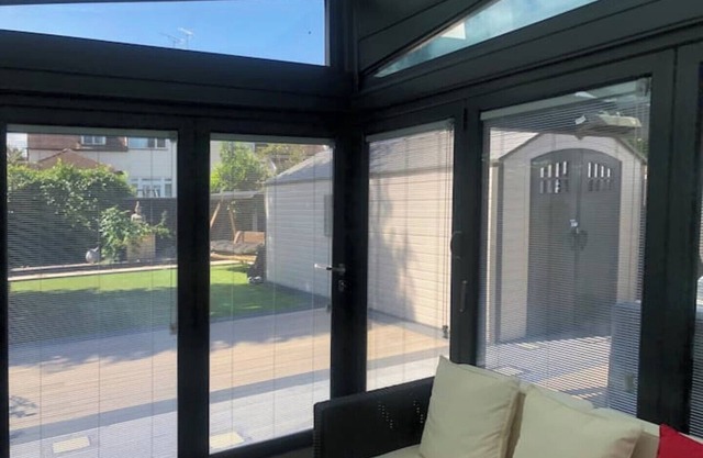 Gorgeous double room < 5 min walk Rayners Lane stn