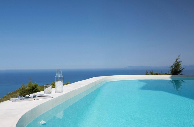 Magnifiques villas respectueuses de l'environnement avec piscine privée, plate-forme de yoga, jardins de légumes