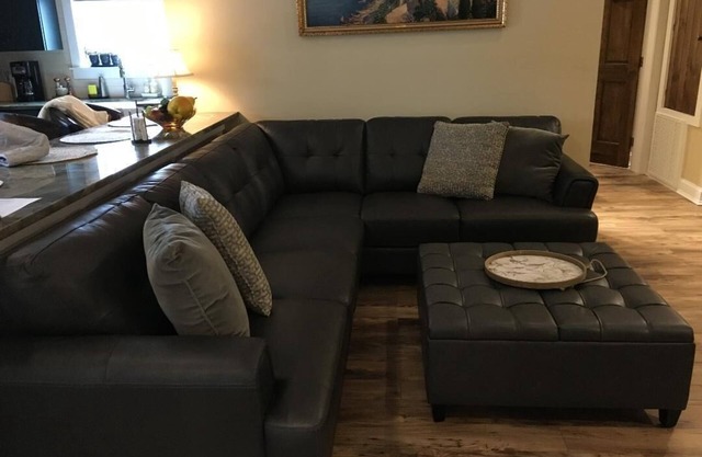 Superbe, première classe, 2 King appartement au centre-ville de Windham