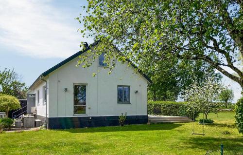 Gorgeous Home In Gärsnäs With Wifi