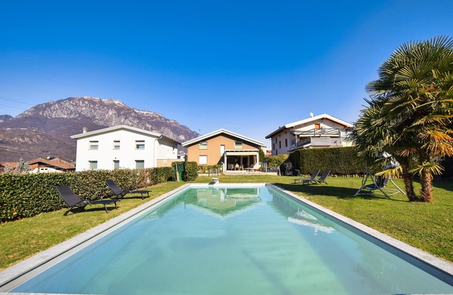 Gorgeous home in Gianico