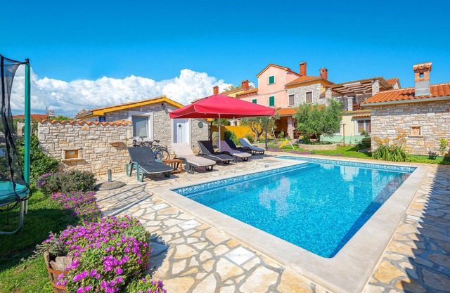 Superbe maison à Golubovo avec WiFi