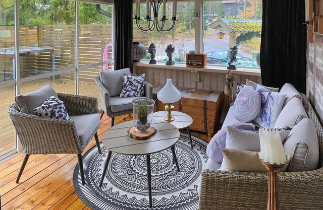 Gorgeous home in Huddinge with Wi-Fi