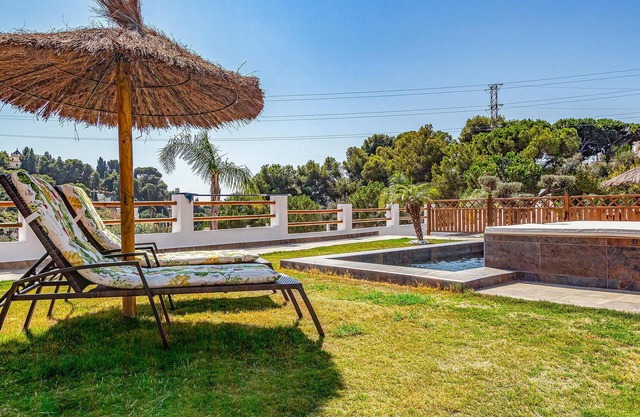 Superbe maison à Mezquitilla avec WiFi