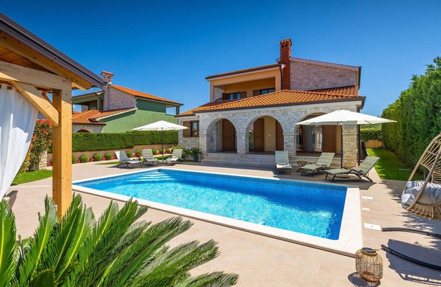 Villa Aurora