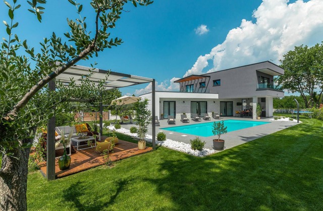 Superbe maison à Sivati avec jacuzzi