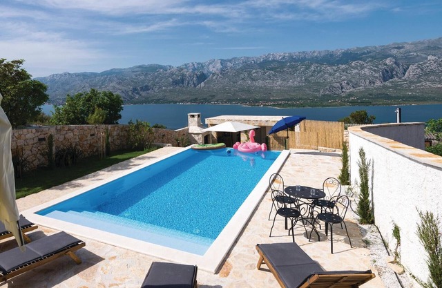 Magnifique maison à Vinjerac avec sauna
