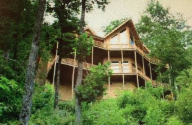 MAGNIFIQUE MAISON avec des VUES FABULEUSES SUR LA MONTAGNE !!!!!