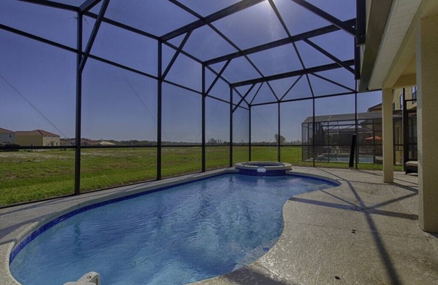 Villa Sol 6 bed with pool
