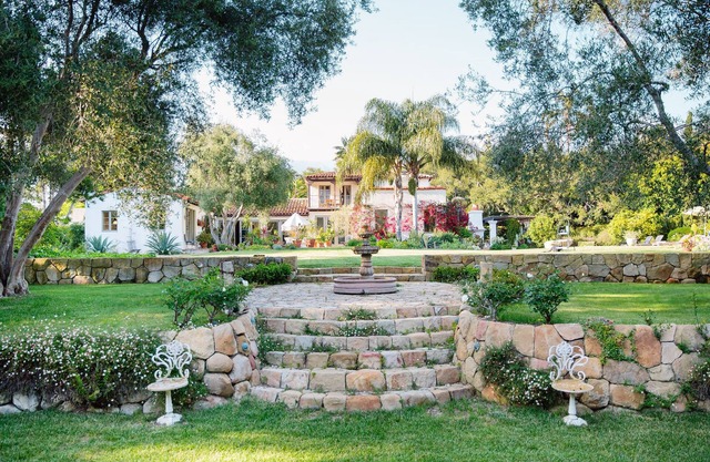 Intérieur magnifique, jardins soulful, cheminées, piscine et terrain de balle de pétanque