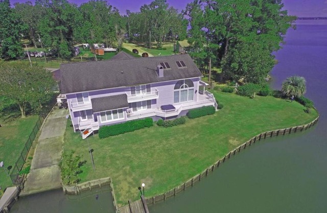 Lakefront Home 6 BR Admirez la vue et le lever du soleil sur le lac Marion