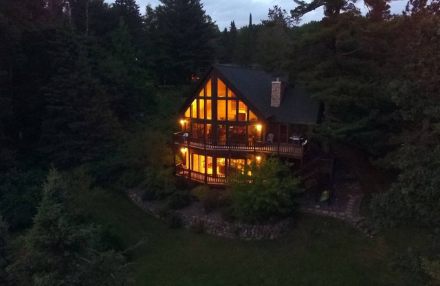 Belle maison de lac sur lac Courte Oreilles, le lac Finest de Hayward