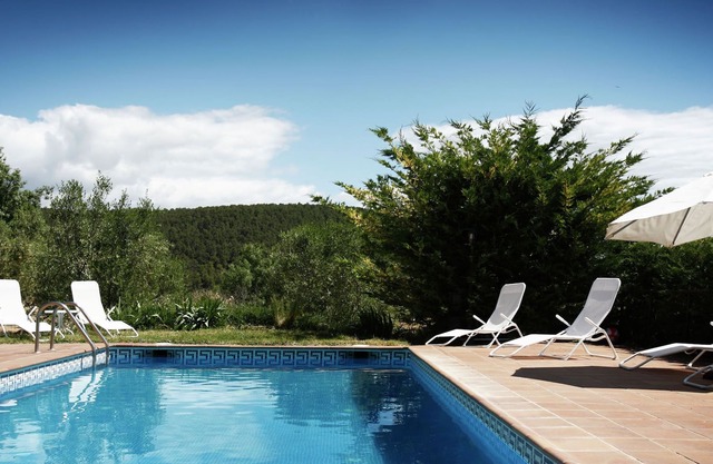 Demeure à la campagne à La Llacuna avec piscine privée