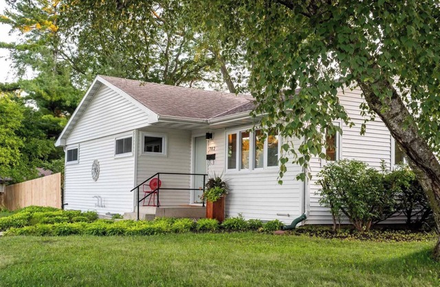 Gorgeous MCM Ranch, Fantastic Location, 5 Min to UW Campus and Downtown Madison