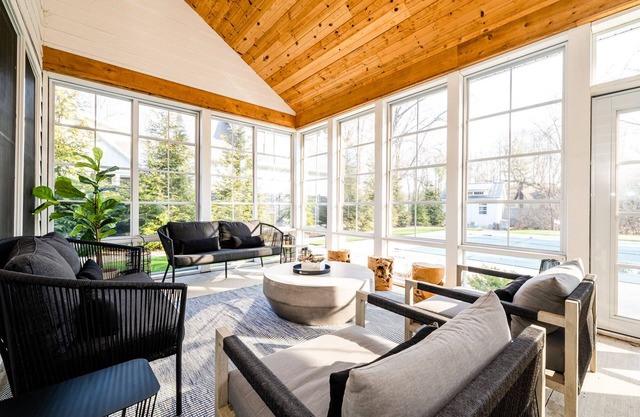 Charmante maison au coeur de Union Pier avec piscine privée!