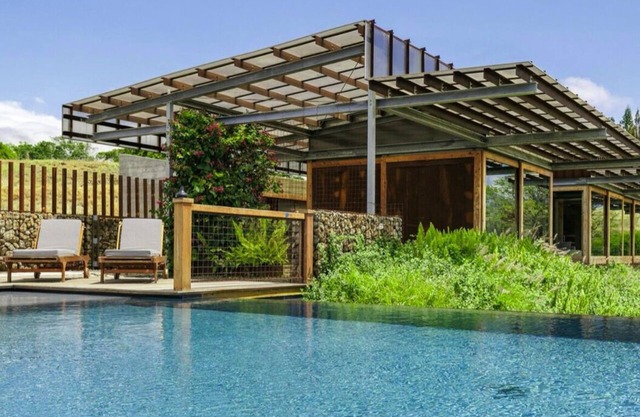Gorgeous Modern Home with Solar Heated Pool in Waimea