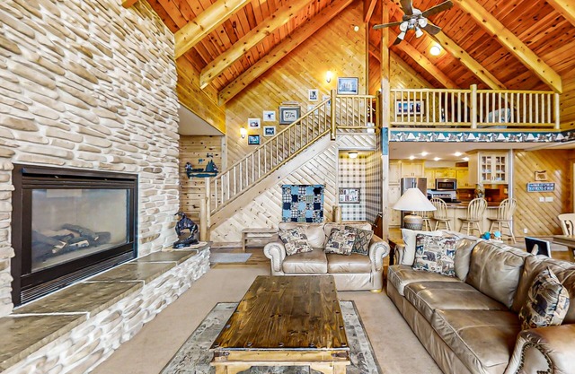 Gorgeous mountainside home w/ lake-view, fireplace, washer/dryer, & dog-friendly