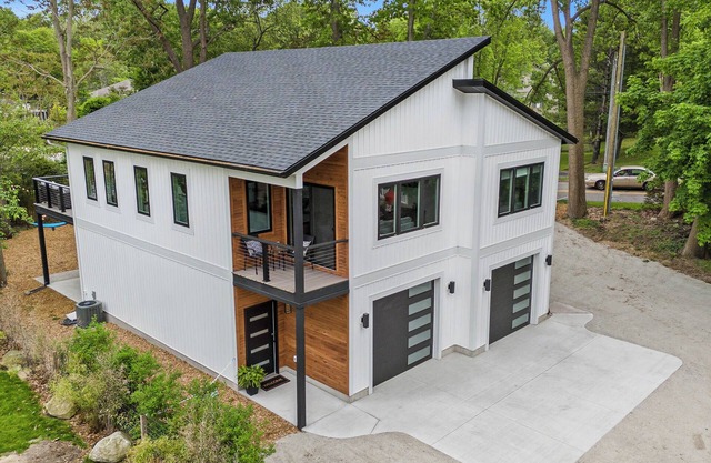 Gorgeous New Home, Sleeps 10, Steps Away from Lake Michigan Beaches