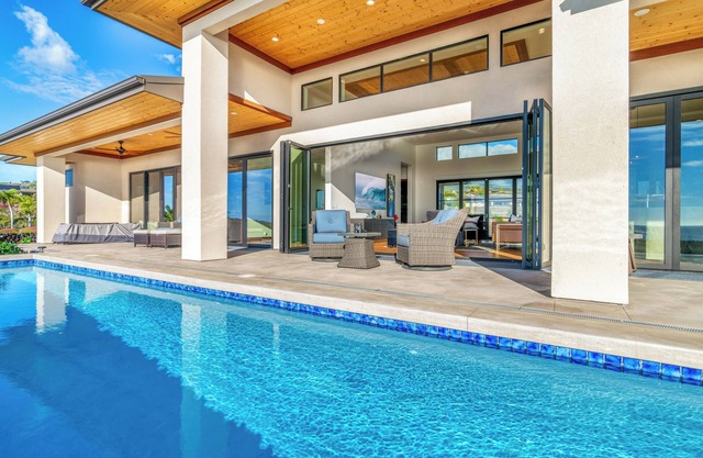 Gorgeous Newly-Built Ranch Home w/ Panoramic Ocean Views