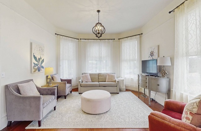 Magnifique maison récemment rénovée composée de deux locations distinctes