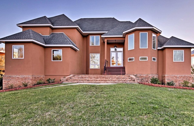 Magnifique Oceanfront Waterfront Home w / Dock!