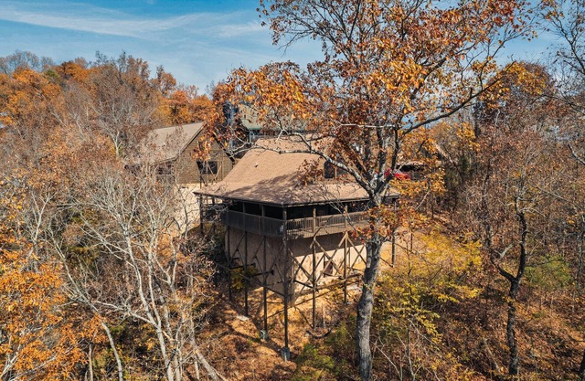 Gorgeous Smoky Mtn Views w/HOT TUB. Pet Friendly!