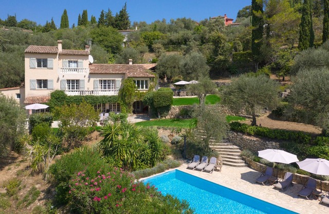 Magnifique villa de campagne avec piscine près du village de Valbonne - 14 personnes