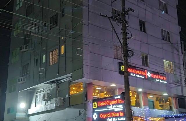 Goroomgo Crystal Inn Guwahati