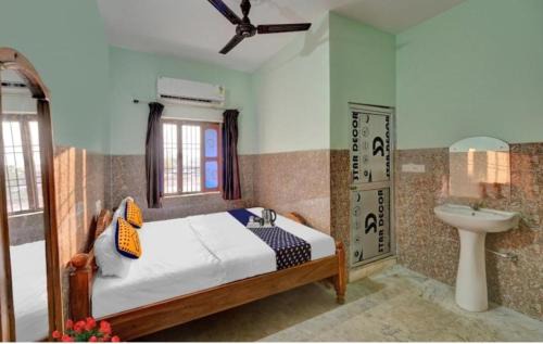 Goroomgo Gate Way Bhadrak Near Bhadrak Bus Stand - Wifi-Family Stay - Best Seller