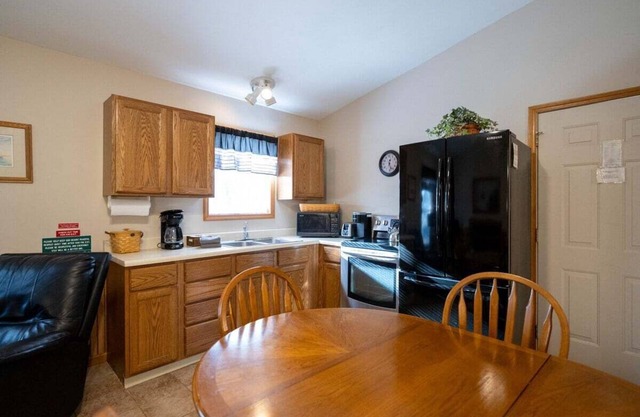 Goshorn Lake Resort Cottage #21