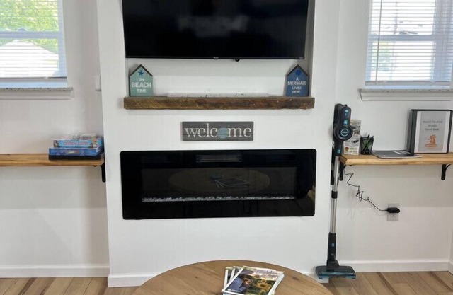GOTL Comfy Cottage- Sunset Vacation Rentals