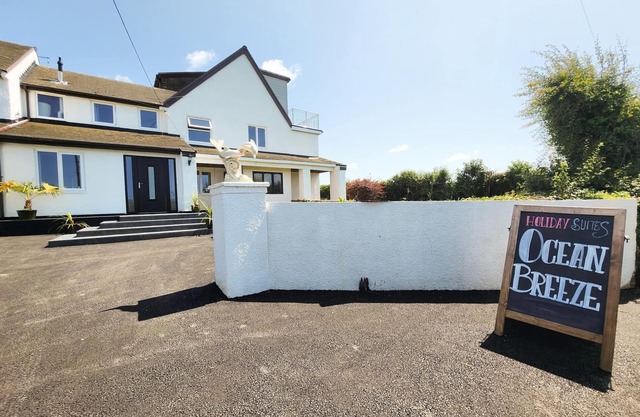 Gower Hideaway - 3 Bed Apartment - Ocean Breeze