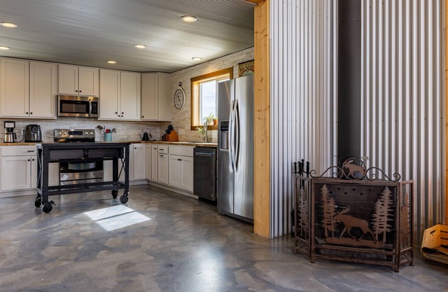 Grace's Getaway- Panoramic mountain views, pet friendly