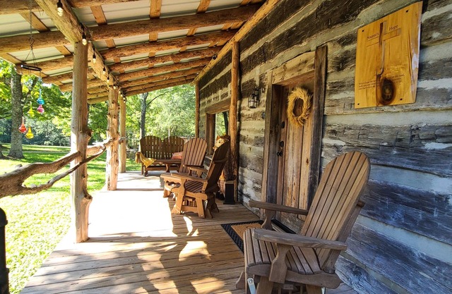 Graceland Farm 200 yr old rustic cabin located near the heart of Pilot Mtn, NC
