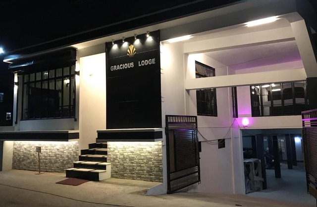 Gracious Lodge