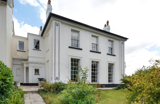 Grade II Listed House in Central Exeter