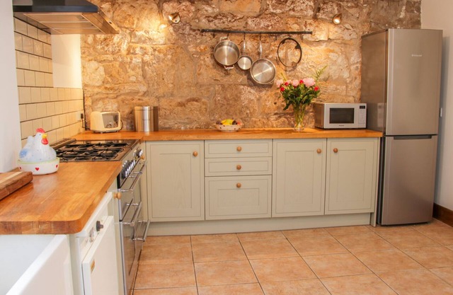 GRAIG GWYN COTTAGE, familial et convivial à Trefonen, Ref 1007316